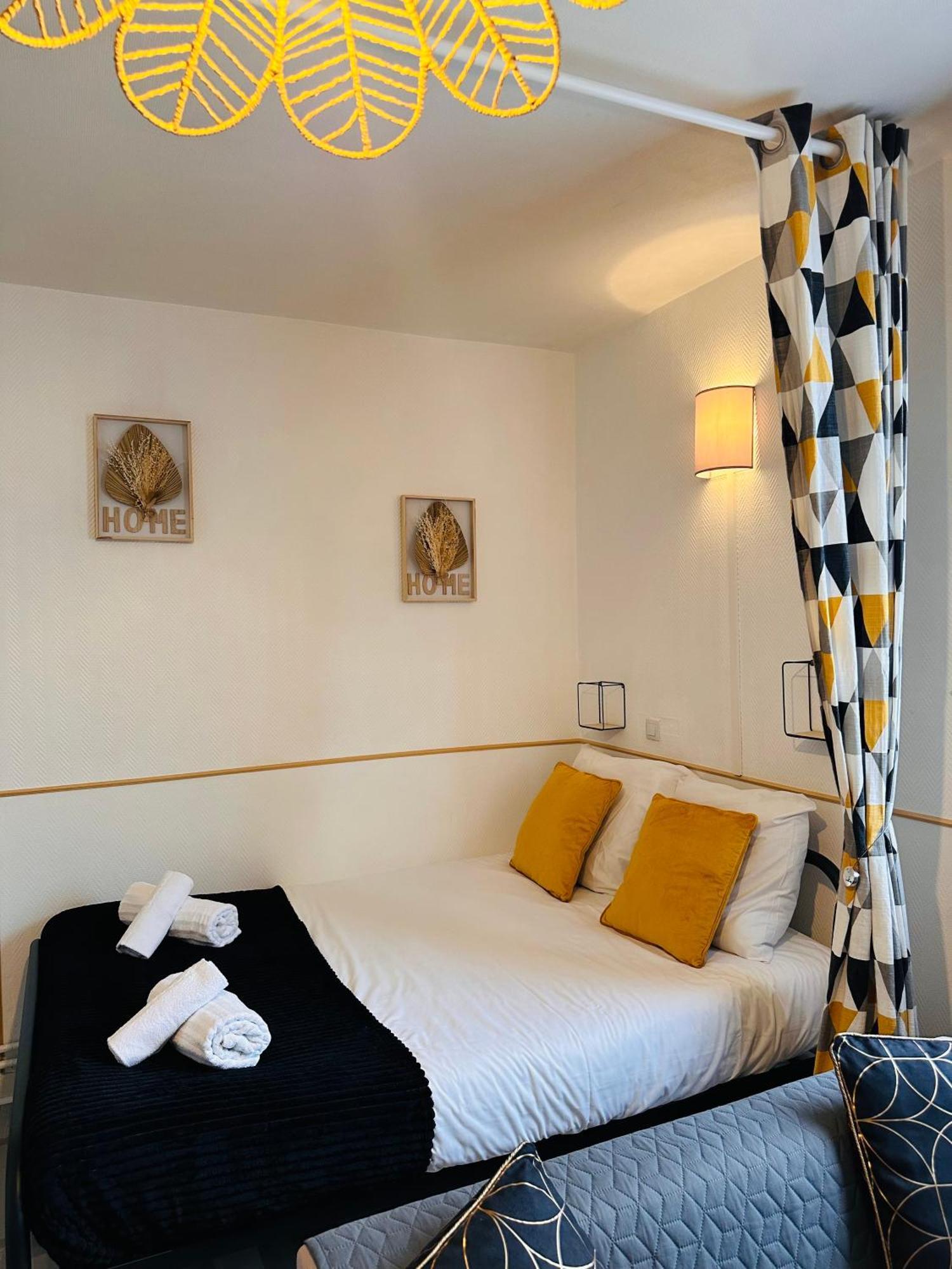 Orleans Centre Proche Gare - Appartement Fonctionnel Residence Calme Parking Prive Gratuit - Le Central Elegance Bagian luar foto